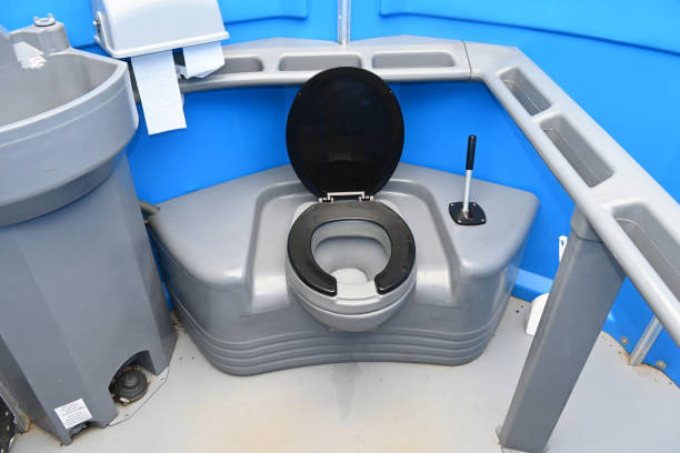 Best Portable restroom trailer rental  in Elwood, IN